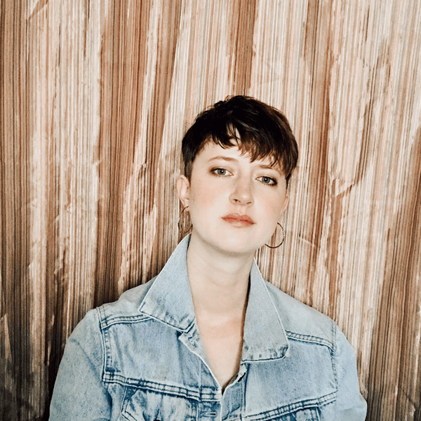 Bluevine company logo featuring a lowercase "b"