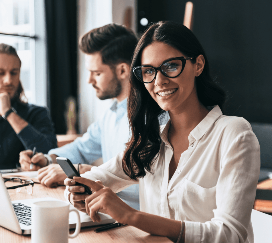 Startup team discusses which is the best business checking account for their growth.